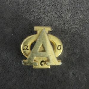 Gold Clad Alpha Phi Sorority Member Pin